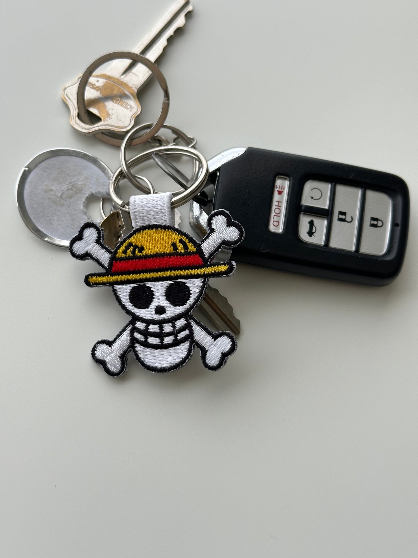 One Piece straw hat embroidered keychain